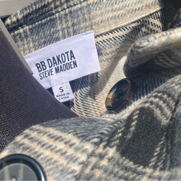 BB Dakota by Steve Madden Boxy Shacket - Picture 7 of 9